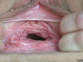 迷人的宝贝Sasha Gray伸展双腿