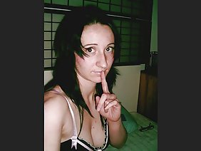 莫斯科公司的三个男人和三个女孩