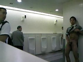 窥探裸体主义者