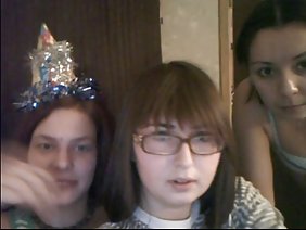 在入口处快速切下面团