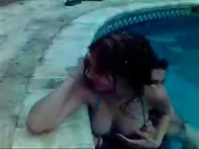 性感的亚美尼亚女人想骑一个厚厚的鸡巴