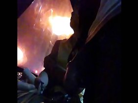 和一位新朋友一起去了最近的森林公园
